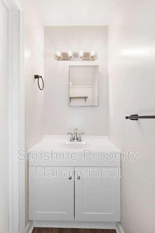 Building Photo - 735 W Ocean View Ave