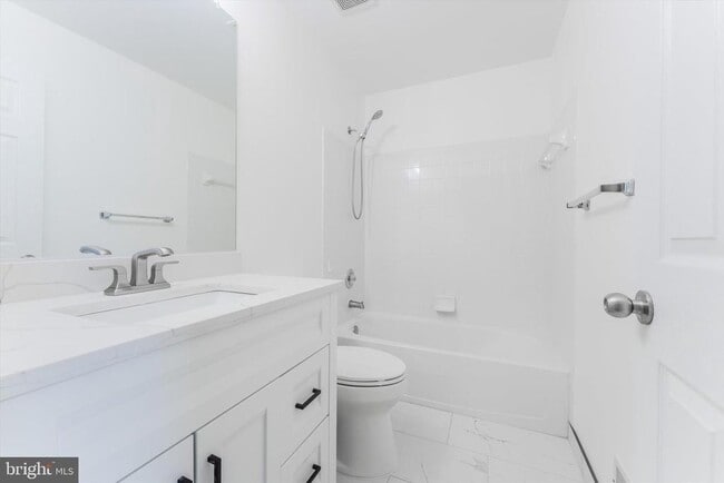 Building Photo - 14460 Cider House Ln