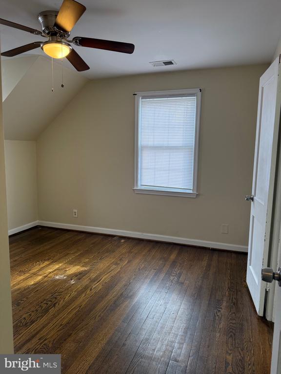 Building Photo - 2421 Ramblewood Dr