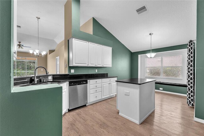 Building Photo - 17738 Nathans Dr