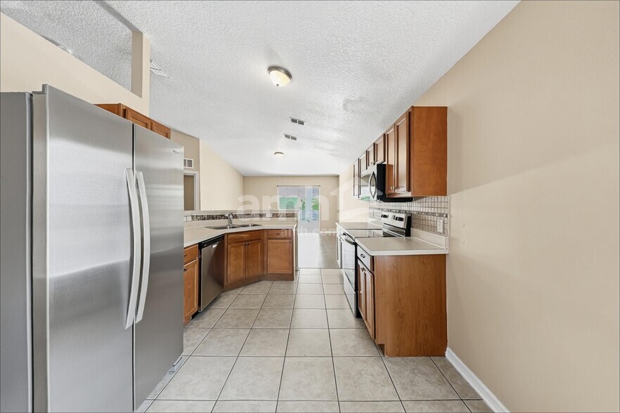 Building Photo - 312 Azores Pl