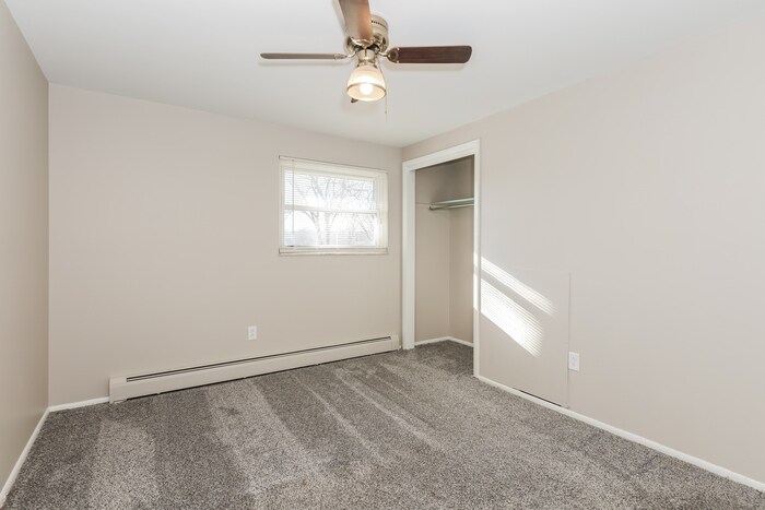 Building Photo - 8630 Meadowlark Dr