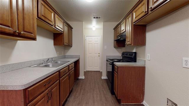 Building Photo - 3621 San Rose Dr