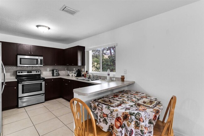 Building Photo - 13155 SW 268th St