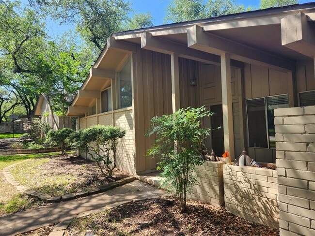 Building Photo - 4106 Greystone Dr