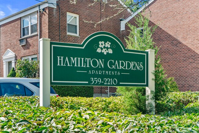 Building Photo - 18 Hamilton Ct