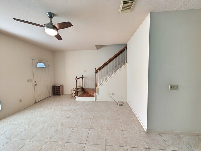 Building Photo - 2930 Grants Lake Blvd