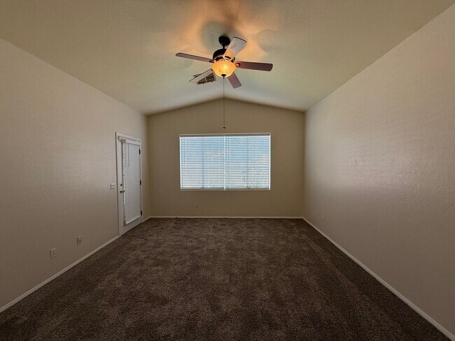 Building Photo - Gated Northshore Community Single Story Three Bedroom plus Den