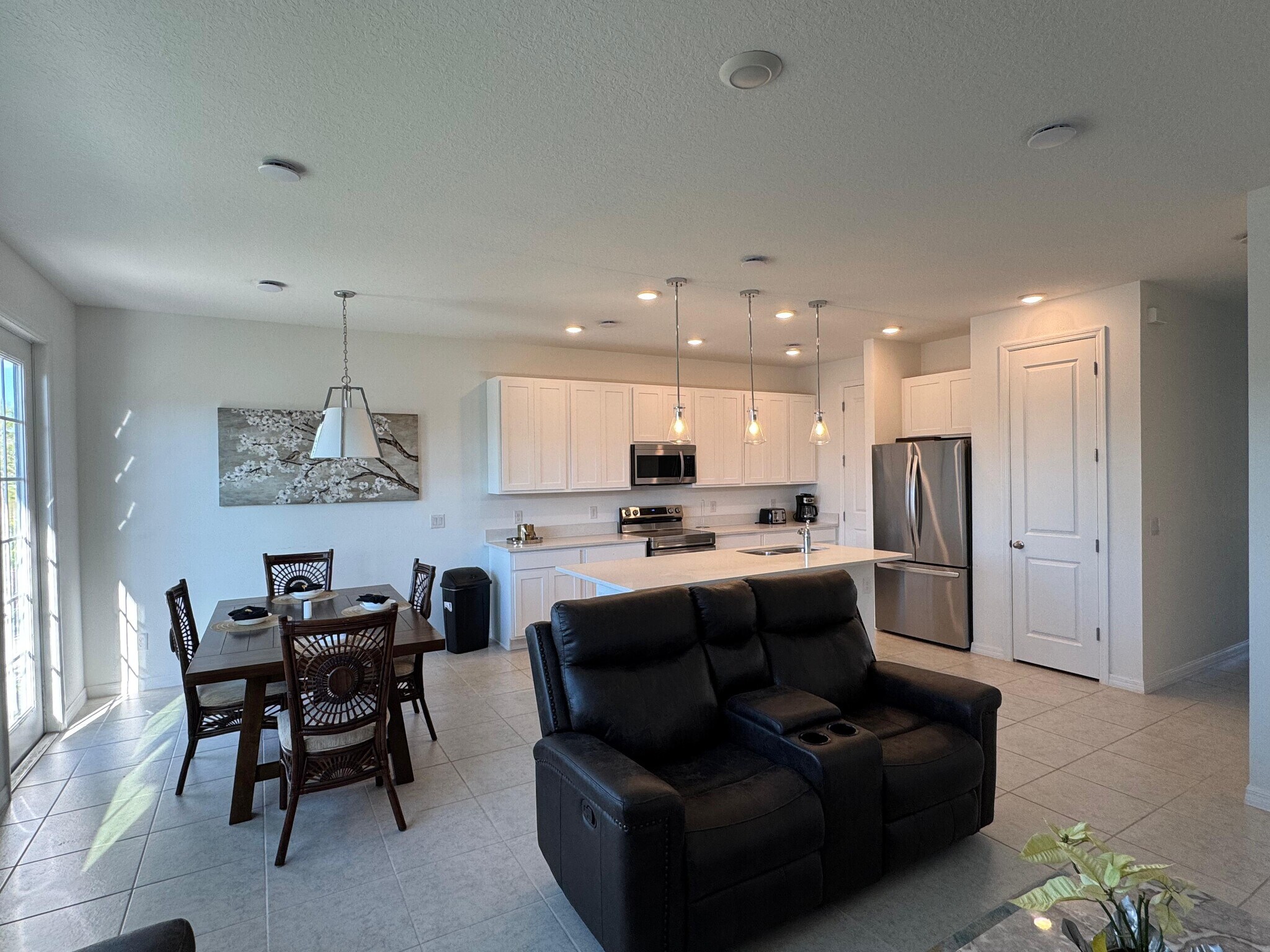 Building Photo - 706 Longboat Dr