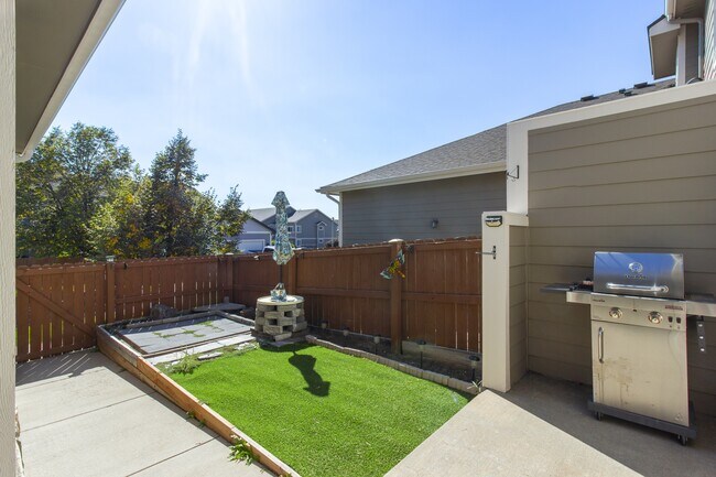 Building Photo - 5552 W 29th St