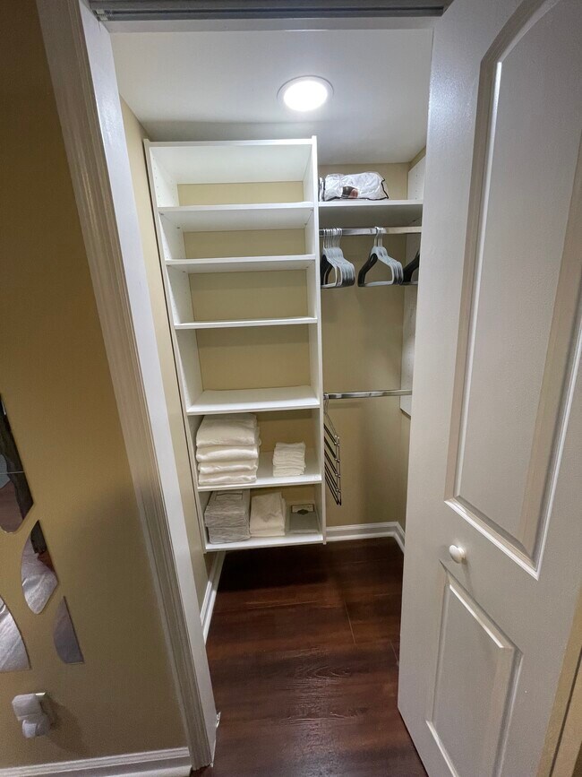 Building Photo - 1164 Cedar Log Pl