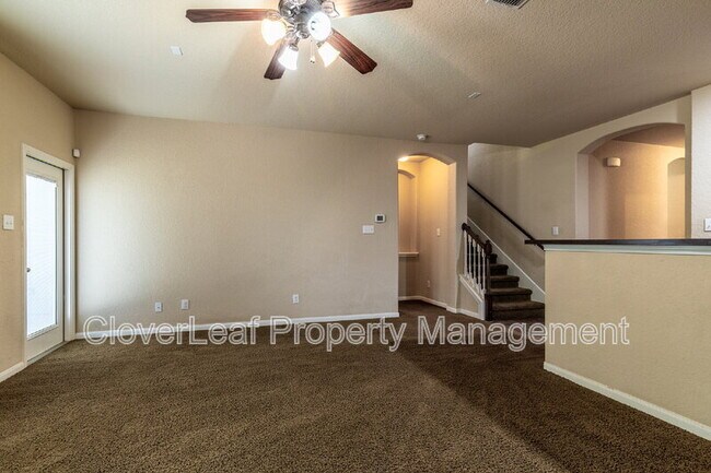 Building Photo - 5420 Nutmeg Tr