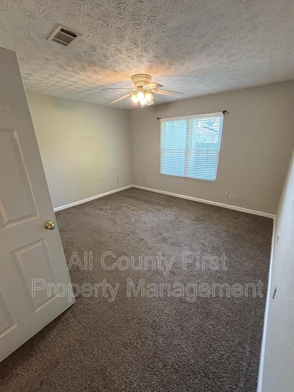 Building Photo - 2990 Rossburn Ct
