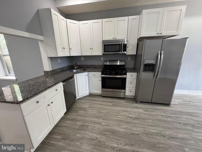 Building Photo - 1522 Willington St