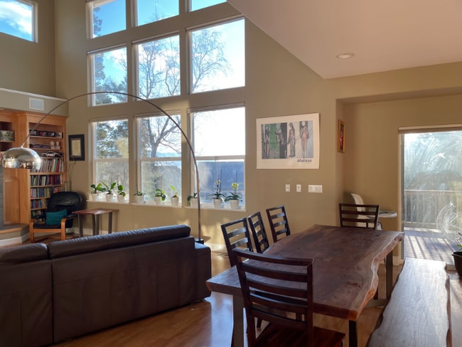 Building Photo - 15920 Sunset Bend Cir