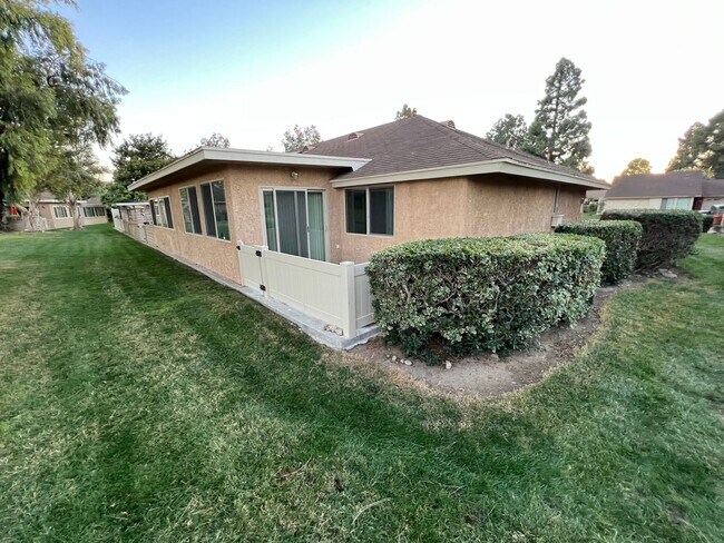 Building Photo - Beautiful Coronado II for Rent