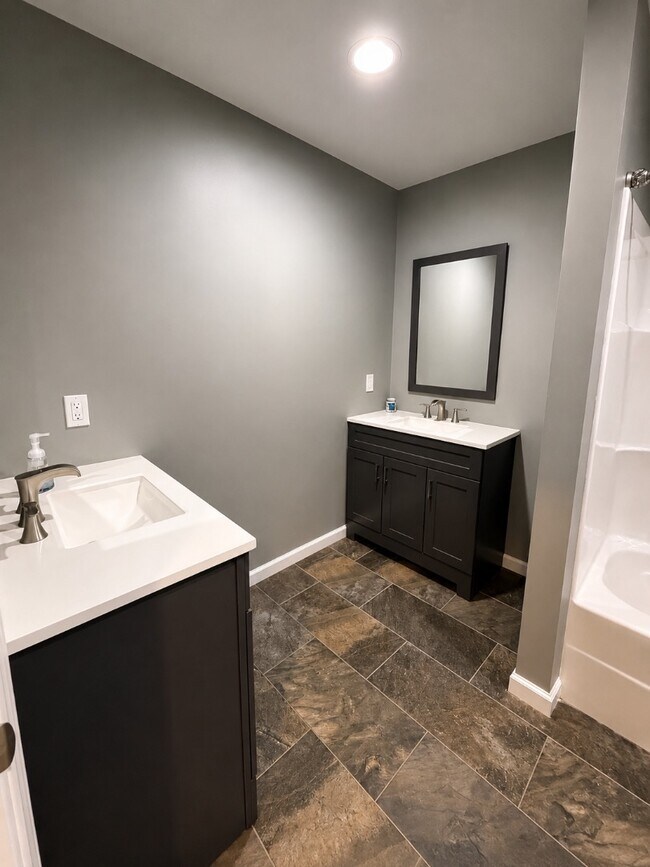 Building Photo - 40049 Back Nine Dr
