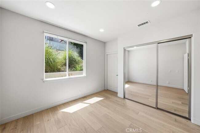 Building Photo - 3844 Rock Hampton Dr