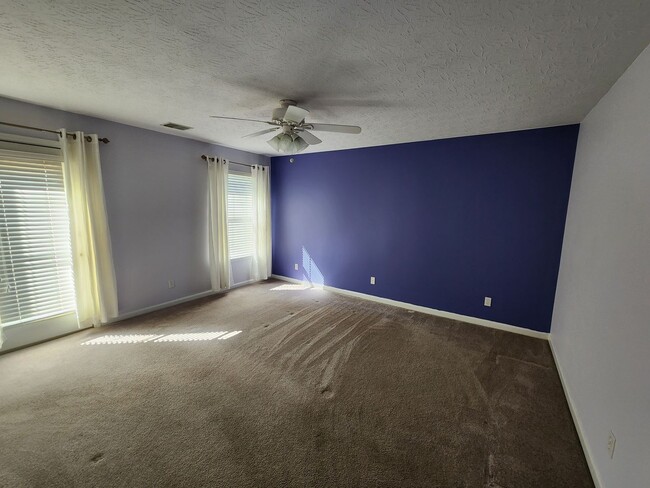 Building Photo - Spacious 3 bedroom 3 full bath condo for rent!!