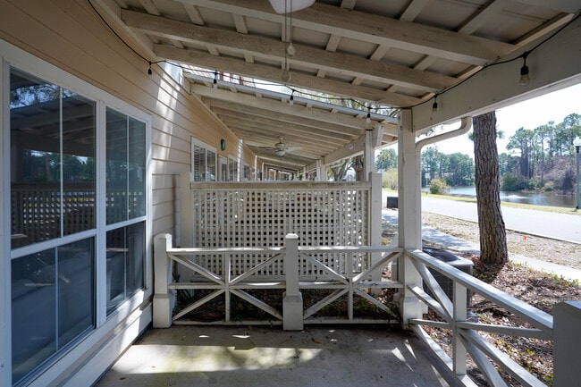 Building Photo - 437 Twin Lakes Ln