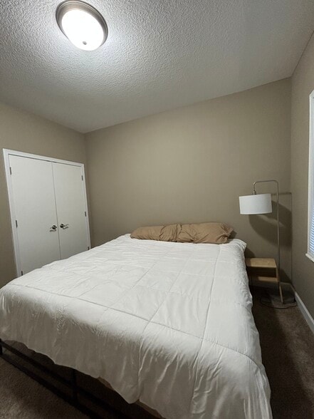 Building Photo - 3053 Bluestem Trl