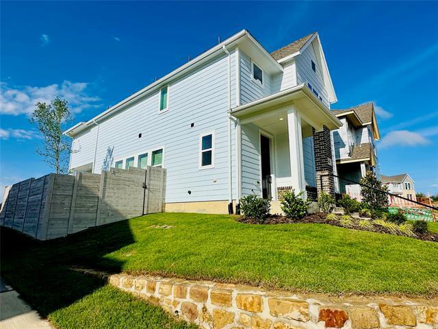 Building Photo - 4801 Maxwell Dr