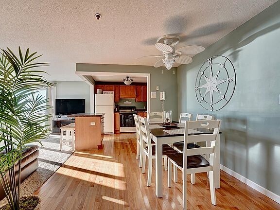 Building Photo - 493 Ocean Blvd