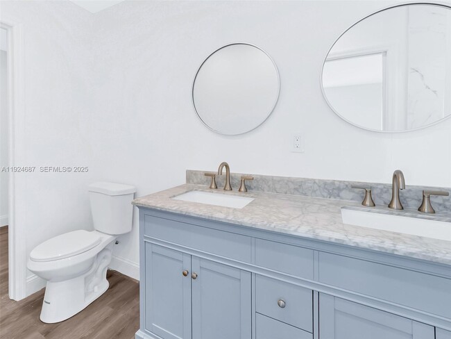 Building Photo - 1520 NE 14th Terrace