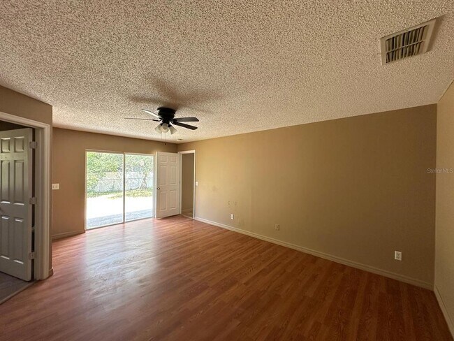 Building Photo - 1730 Sumatra Ave
