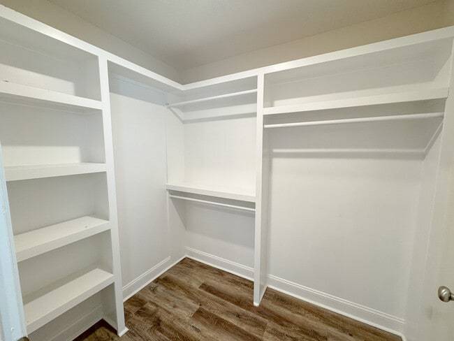 Building Photo - 301A Frieght Train Trl