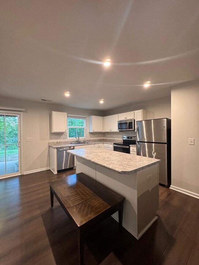 Building Photo - Beautiful 4-Bed, 2.5-Bath Home in Lyman – Spacious Living in a Prime Upstate Location!