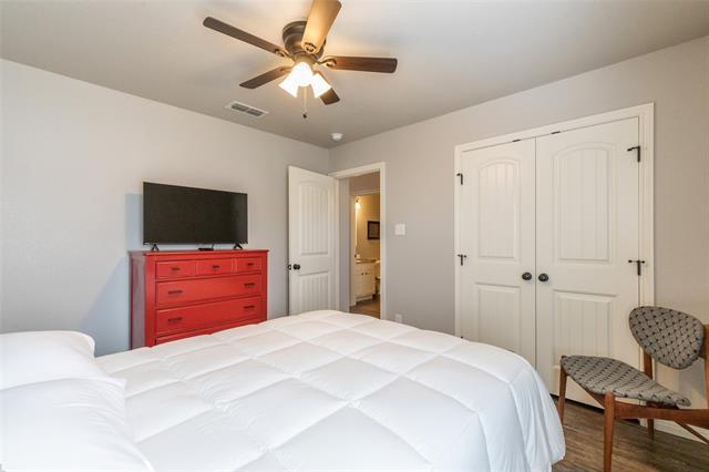 Building Photo - 144 Carriage Hills Pkwy
