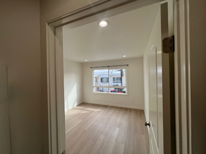 Building Photo - 10 Pueblo St