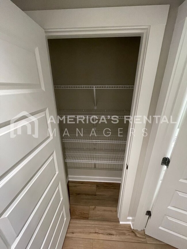 Building Photo - Home for Rent in Weaver, AL!!! Available to View Now!!!