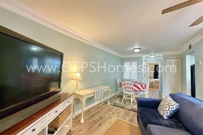 Building Photo - Available June