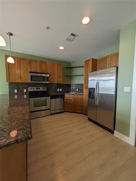 Building Photo - 500 Seawall Blvd