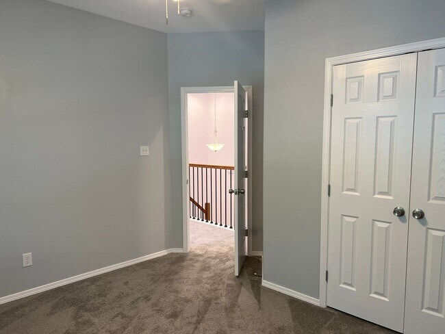 Building Photo - 141 Wright Cove