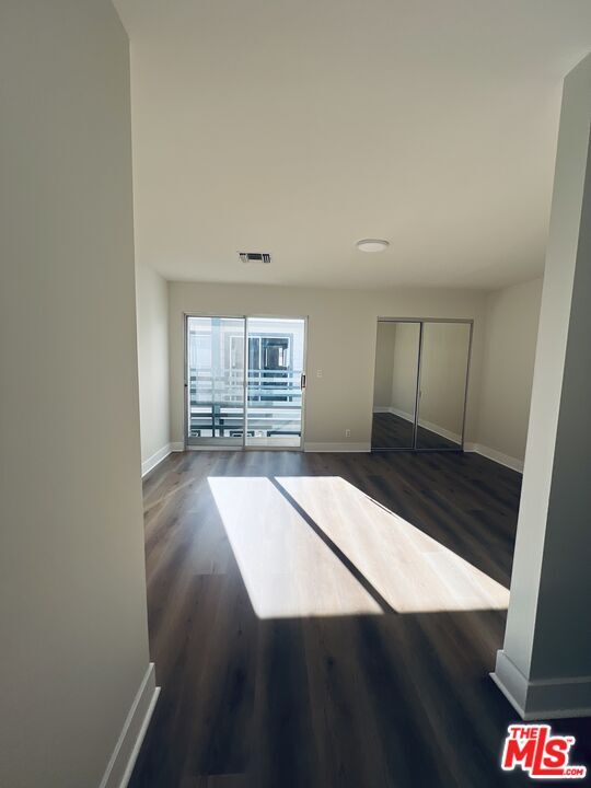 Building Photo - 11738 Mayfield Ave