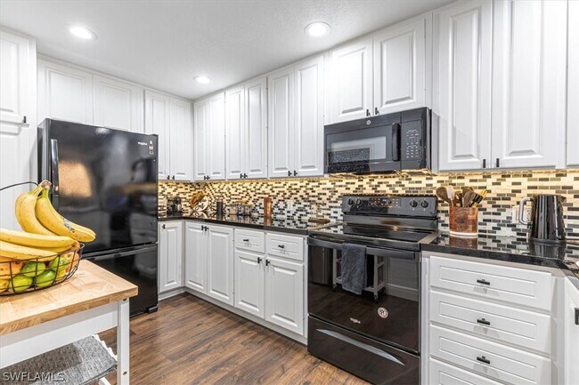 Building Photo - 14612 Escalante Way