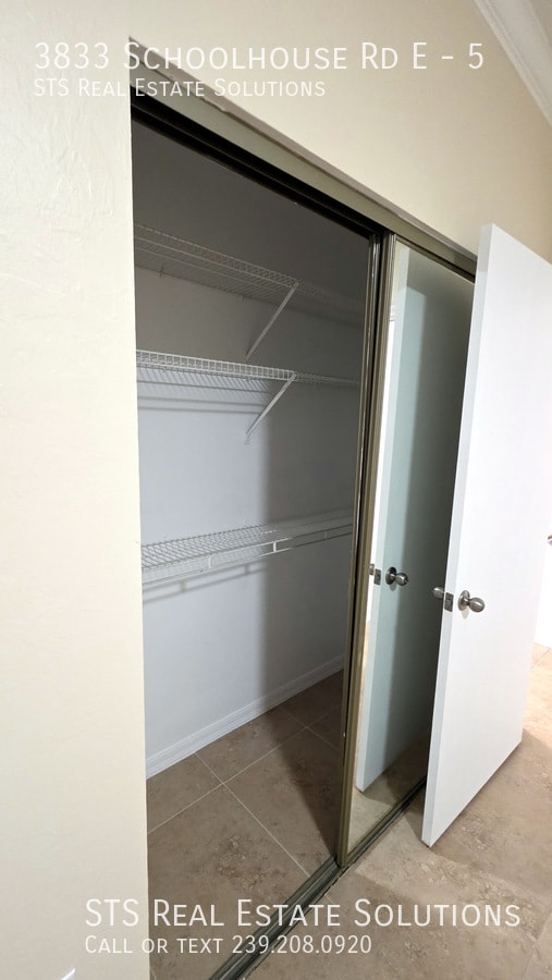 Building Photo - 3833 Schoolhouse Rd E