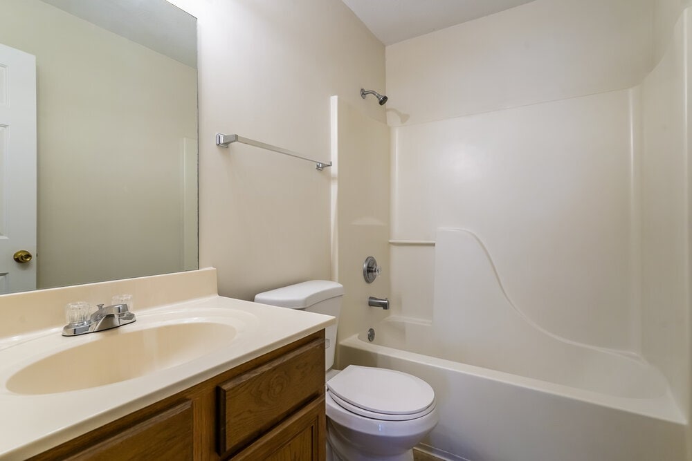 Building Photo - 608 Birchbrook Ct
