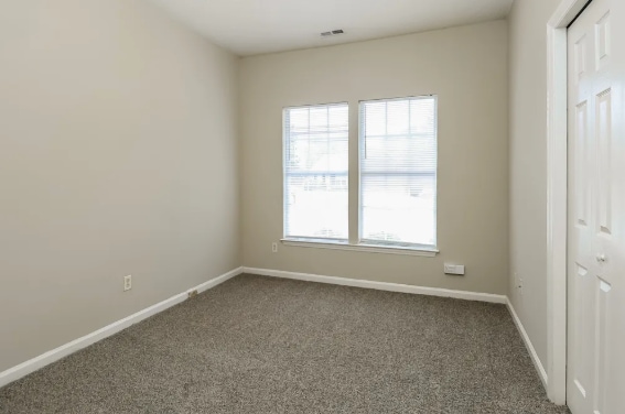 Building Photo - 1101 Gretna Green Dr