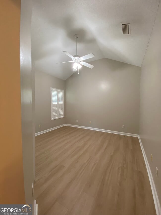 Building Photo - 126 Kathryne Bailey Dr