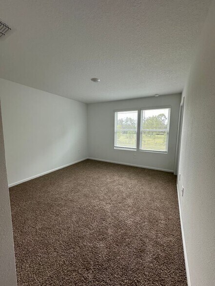 Building Photo - 634 Celtic dr