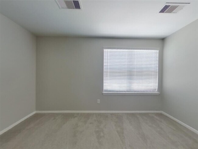Building Photo - 652 Totem Trail Dr