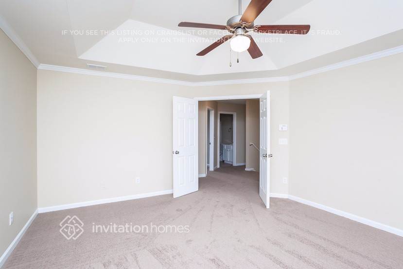 Building Photo - 4392 Walforde Blvd