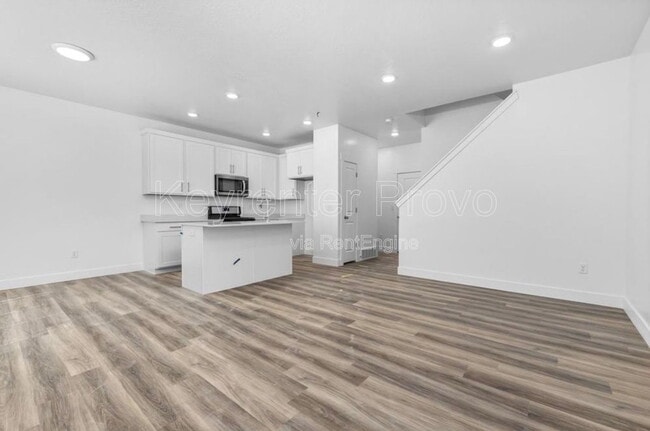 Building Photo - 909 N 1300 E