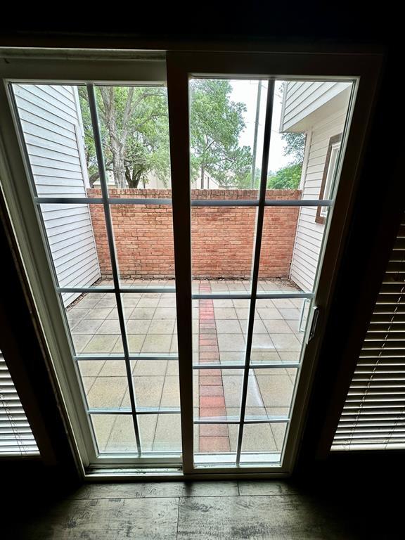 Building Photo - 4842 Green Trail Dr