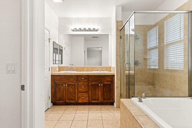 Building Photo - Spacious 3-Bedroom Dublin Townhome with Private Balcony & Fireplace