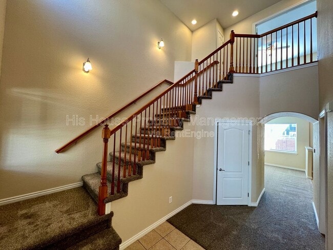 Building Photo - 5551 W 29th St